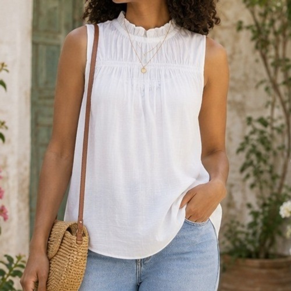 Nine West Relaxed Smocked modern sleeveless elegant blouse womens small
